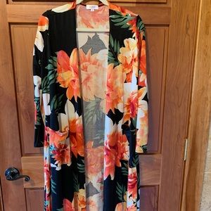 LuLaRoe Island Print Sarah Duster